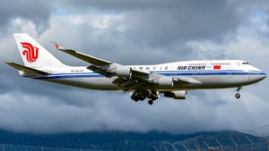 Photo of B-2472 - Boeing 747-4J6 operated by Air China