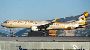 Photo of A6-LRH - Airbus A321-251NX operated by Etihad Airways