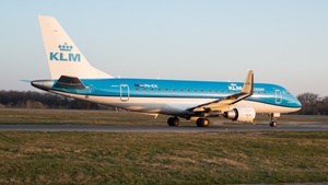 Photo of PH-EXI - Embraer ERJ-175STD operated by KLM Cityhopper