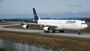 Photo of D-AIGT - Airbus A340-313 operated by Lufthansa