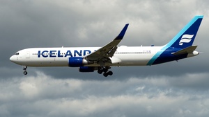 Photo of TF-ISW - Boeing 767-319(ER) operated by Icelandair
