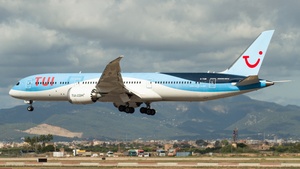 Photo of G-TUIM - Boeing 787-9 Dreamliner operated by TUI Airways