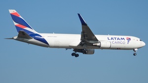 Photo of N540LA - Boeing 767-316(ER)(BCF) operated by LATAM Cargo Colombia