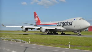 Photo of LX-ECV - Boeing 747-4HQF(ER) operated by Cargolux
