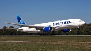 Photo of N792UA - Boeing 777-222(ER) operated by United Airlines