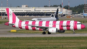 Photo of D-AICS - Airbus A320-214 operated by Condor