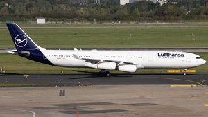 D-AIFD - Airbus A340-313