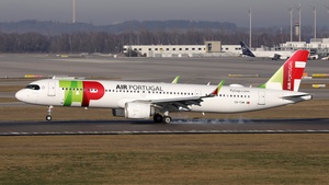 Photo of CS-TXM - Airbus A321-251NX operated by TAP Air Portugal