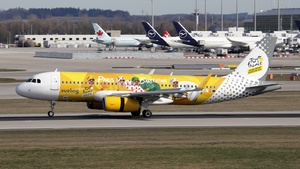 Photo of EC-MJB - Airbus A320-232 operated by Vueling