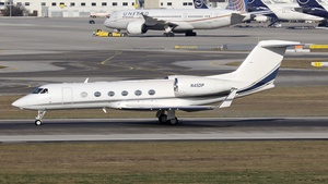 Photo of N45DP - Gulfstream GIV-X (G450) operated by Private