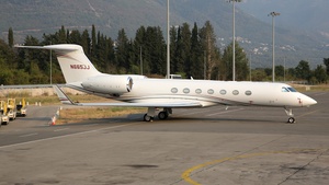 Photo of N665JJ - Gulfstream GV-SP (G550) operated by Jackson National Life Insurance