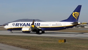 Photo of EI-IJP - Boeing 737 MAX 8-200 operated by Ryanair