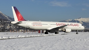 Photo of G-POWU - Airbus A321-211 operated by Titan Airways