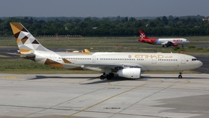 Photo of A6-EYK - Airbus A330-243 operated by Etihad Airways
