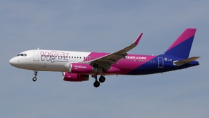 Photo of HA-LYZ - Airbus A320-232 operated by Wizz Air
