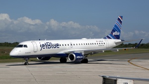 Photo of N355JB - Embraer ERJ-190AR operated by jetBlue Airways