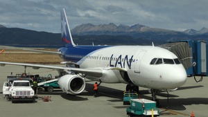 Photo of LV-BSJ - Airbus A320-233 operated by LAN Argentina