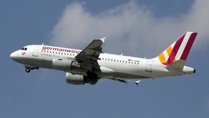 Photo of D-AKNM - Airbus A319-112 operated by Germanwings