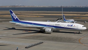 JA757A - Boeing 777-381