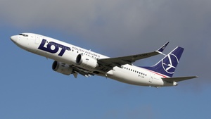 Photo of SP-LVH - Boeing 737 MAX 8 operated by LOT Polish Airlines