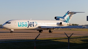 Photo with serial 22470 - Boeing 727-223(F)