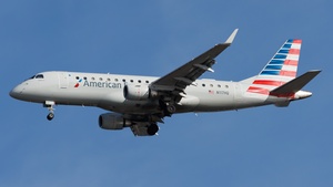 Photo of N117HQ - Embraer ERJ-175LR operated by American Eagle (opb Republic Airways)