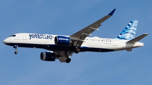 Photo of N3195J - Airbus A220-300 operated by jetBlue Airways