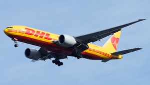 Photo of N774CK - Boeing 777-FBL operated by Kalitta Air