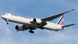Photo of F-GZNQ - Boeing 777-328(ER) operated by Air France