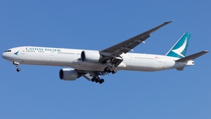 Photo of B-KQW - Boeing 777-367(ER) operated by Cathay Pacific Airways