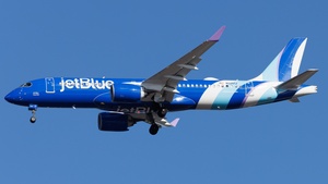 Photo of N3251J - Airbus A220-300 operated by jetBlue Airways