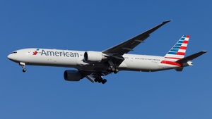 Photo of N736AT - Boeing 777-323(ER) operated by American Airlines