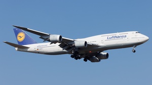 Photo of D-ABYJ - Boeing 747-830 operated by Lufthansa