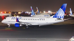 Photo of N775YX - Embraer ERJ-175LR operated by United Express (opb Republic Airways)