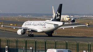 Photo of D-AIBH - Airbus A319-112 operated by Lufthansa