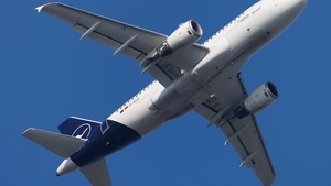 Photo of D-AILE - Airbus A319-114 operated by Lufthansa
