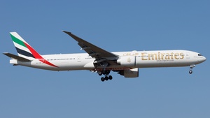 Photo of A6-ENN - Boeing 777-31H(ER) operated by Emirates