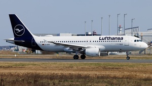 Photo of D-AIZE - Airbus A320-214 operated by Lufthansa