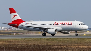 Photo of OE-LBM - Airbus A320-214 operated by Austrian Airlines