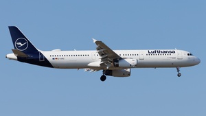 Photo with serial 563 - Airbus A321-131