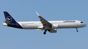 Photo of D-AIEF - Airbus A321-271NX operated by Lufthansa