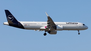 Photo of D-AIEK - Airbus A321-271NX operated by Lufthansa