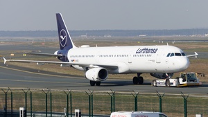 Photo of D-AIDE - Airbus A321-231 operated by Lufthansa