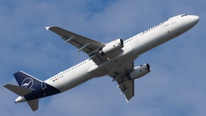 Photo of D-AISR - Airbus A321-231 operated by Lufthansa