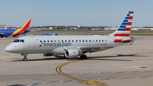 Photo of N122HQ - Embraer ERJ-175LR operated by American Eagle (opb Republic Airways)