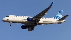Photo of N739YX - Embraer ERJ-175LR operated by United Express (opb Republic Airways)