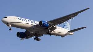Photo of N211UA - Boeing 777-222 operated by United Airlines