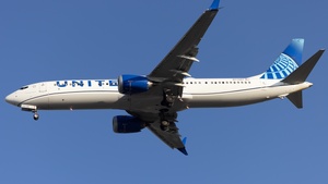 Photo of N77587 - Boeing 737 MAX 9 operated by United Airlines