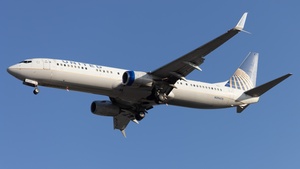 Photo of N39475 - Boeing 737-924(ER) operated by United Airlines