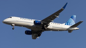 Photo of N743YX - Embraer ERJ-175LR operated by United Express (opb Republic Airways)